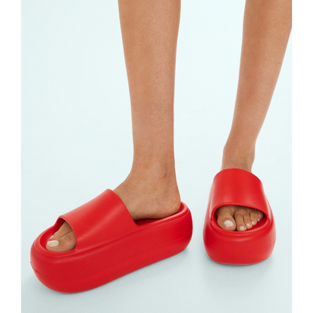 Mango Red Women's Platform Slippers